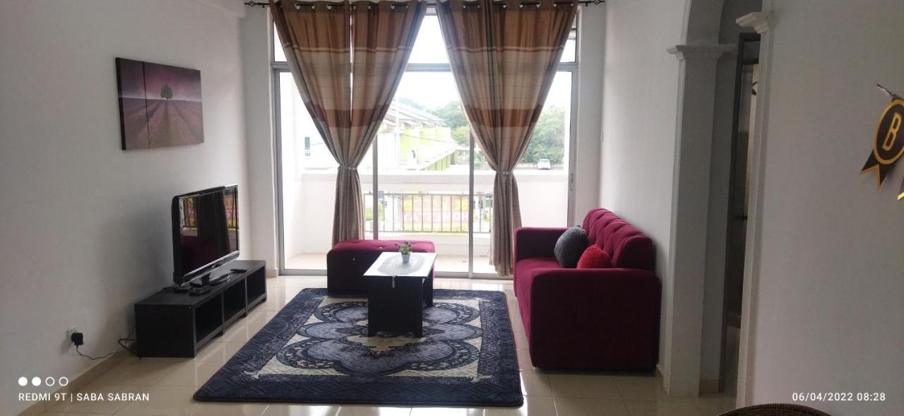 D'Zara Homestay Sepang Exterior foto